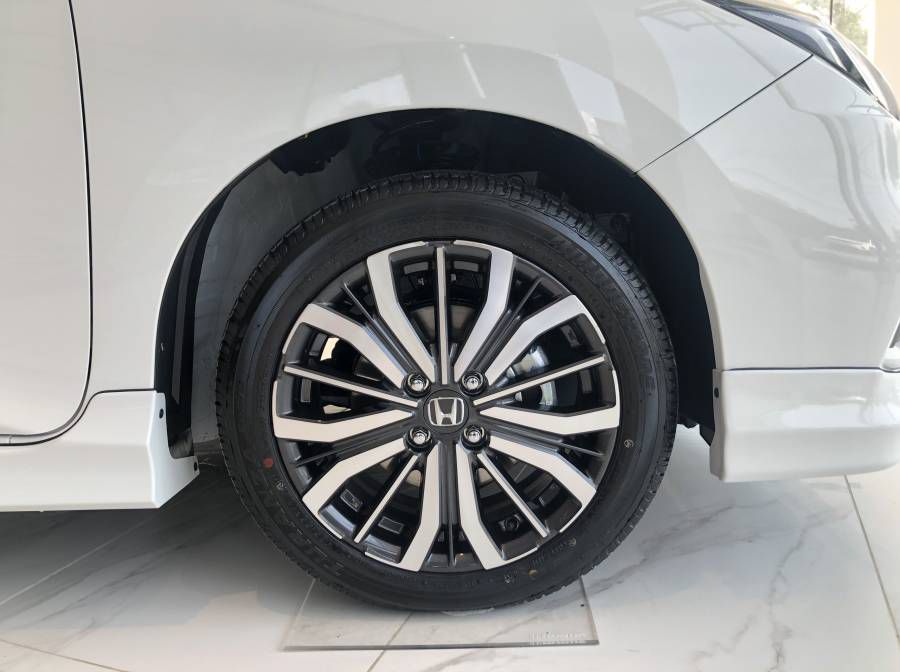 Honda City 1.5 cvt Kem khuyen mai lon thang 6, 160 Trieu nhan ngay xe