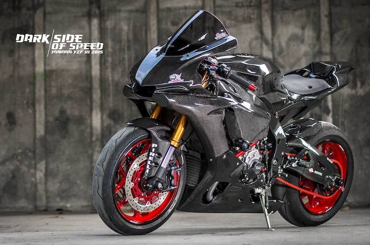 Sieu moto Yamaha R1 2015 do full carbon “sieu khung”