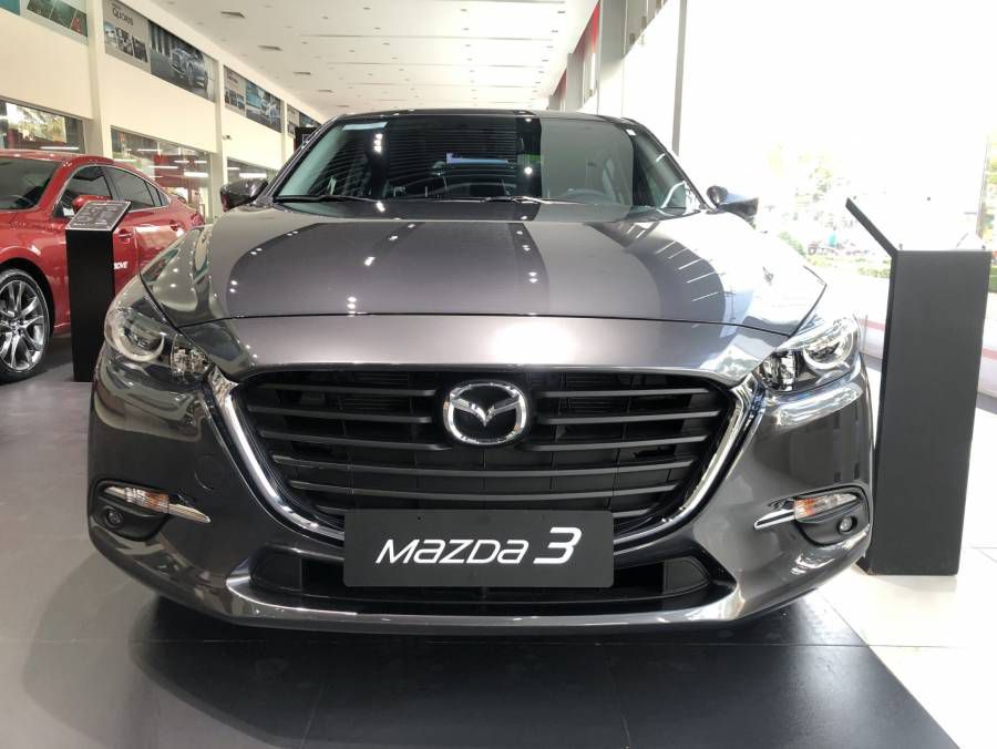 MAZDA 3 - LUXURY UU DAI LEN TOI 25TR TIEN MAT, GOI PHU KIEN....