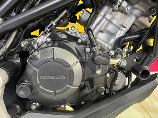 Mình cần bán Honda CB150R - nhập Thái Lan