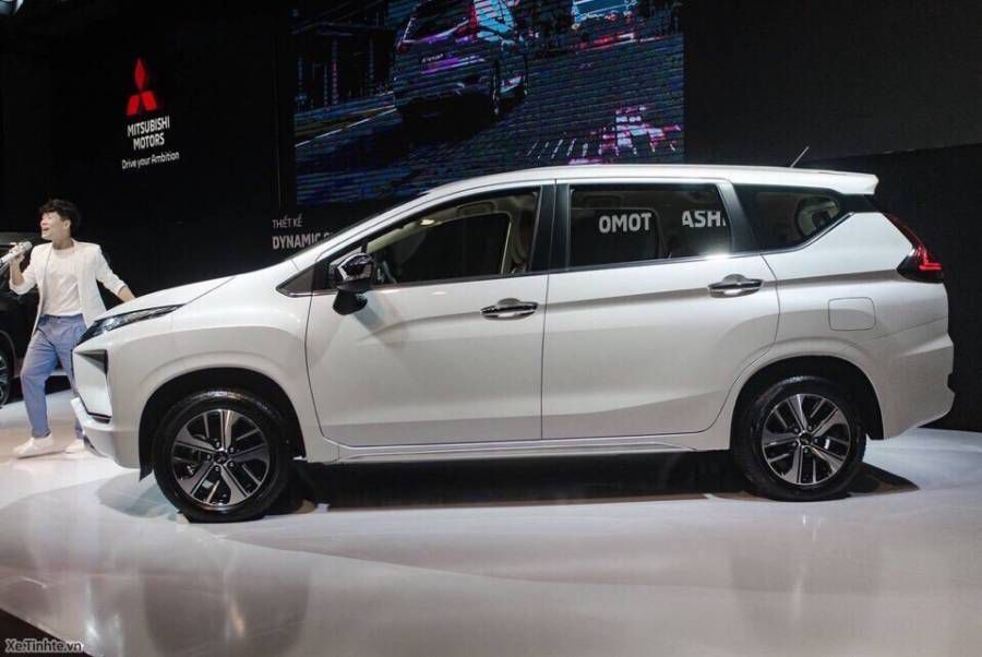 Ban xe Xpander AT 2019 moi TP HCM