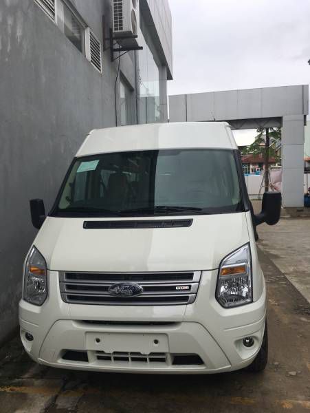 Ban Ford Transit Luxury 2019 moi Du mau giao ngay, LH 0827707007