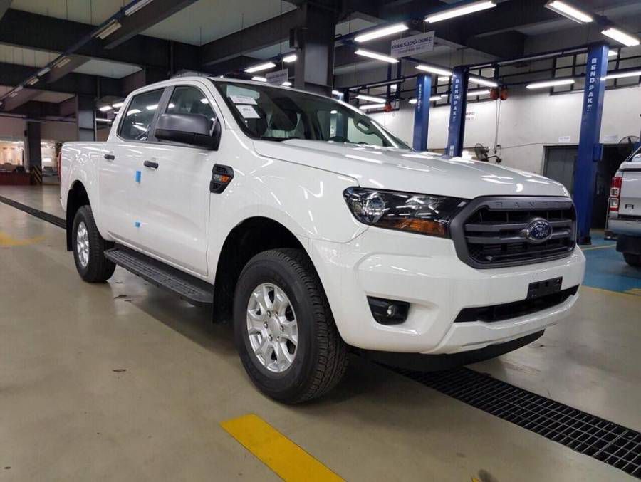 Ban Ford Ranger XLS MT 2019 moi Gia Tot Nhat Ha Noi - Khuyen Mai Phu Kien,bao Hiem - LH : 0976.796.091
