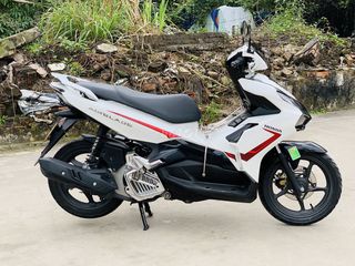 HONDA  AIR BLADE 125 FI TRẮNG 2023 KHÓA SMARTKEY