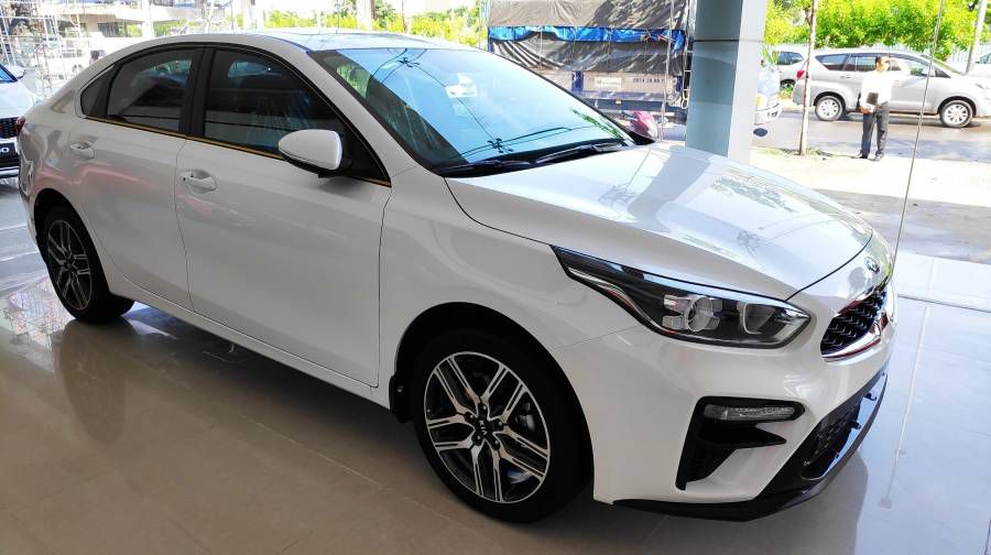 [KIA THAO DIEN] GIAM GIA TIEN MAT + TANG BAO HIEM XE + TANG PHU KIEN - LIEN HE PKD KIA THAO DIEN 091.482.5570