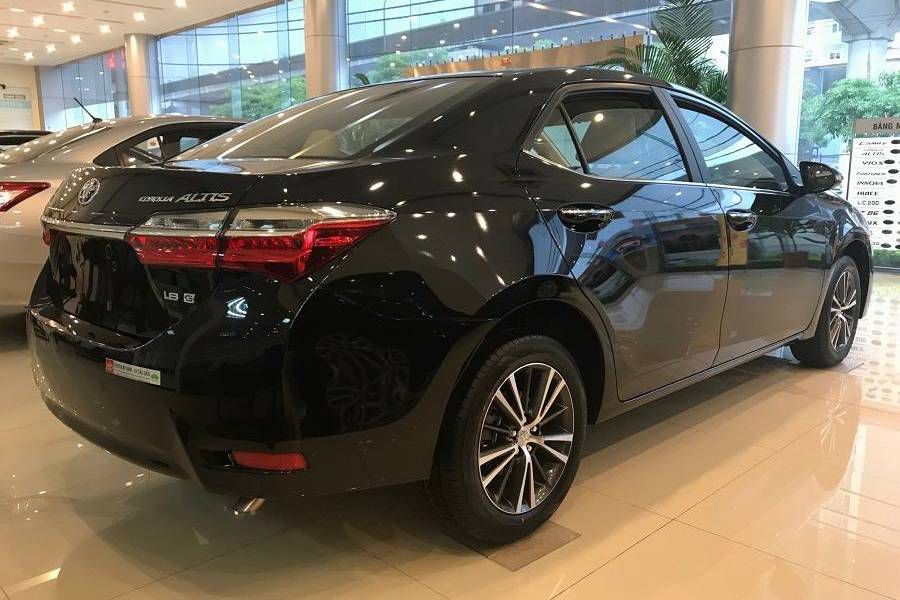 Toyota My Dinh ban Altis 1.8G 2019, Du mau,giao xe ngay, HO TRO BANK 90% gia tri XE, LH:0963393983