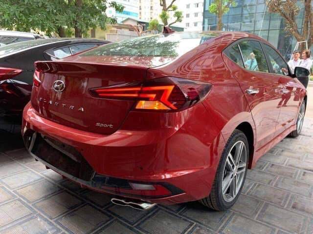 Hyundai Elantra 2019 Đà Nẵng, Có sẵn giao ngay, Tặng 10 triệu phụ kiện, Hỗ trợ Grab - Vay 80% giá trị xe. Liên hệ: 0905.59.89.59