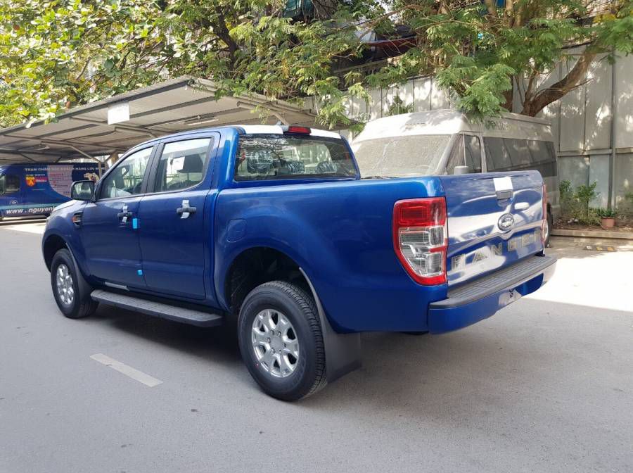 Ban Ford Ranger Wildtrack Bi-turbo moi du mau giao ngay LH: 0827707007