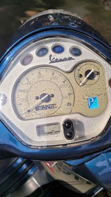 Vespa Phiên bản 150 Fi