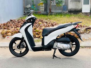 SH150 Ý 2 DĨA TRẮNG SPORT BIỂN SỐ ĐẸP MÀ CÓ 48 TR