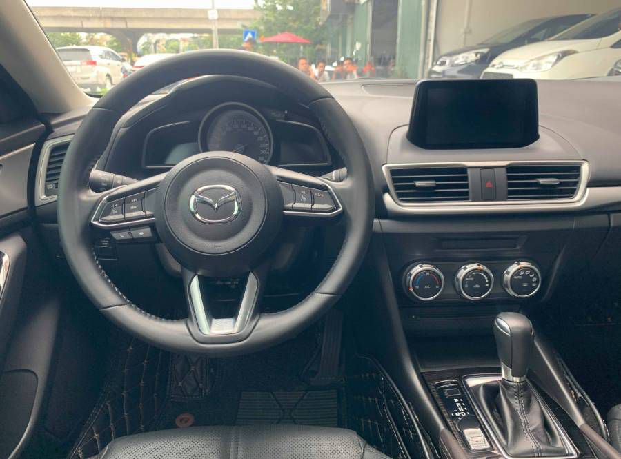 Ban Mazda 3 Sedan 1.5AT 2018 cu Ha Noi