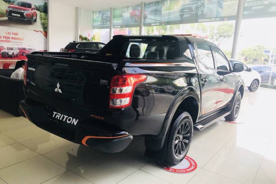 Giam gia duy nhat thang 5 giao xe ngay Triton Athlete gia 725, 5 trieu Hotline : 0974 064 605