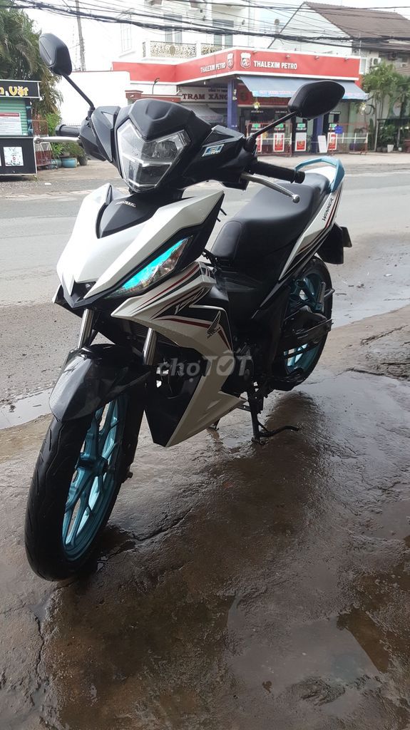 Winner 2018 trắng xanh đã đi 40k km