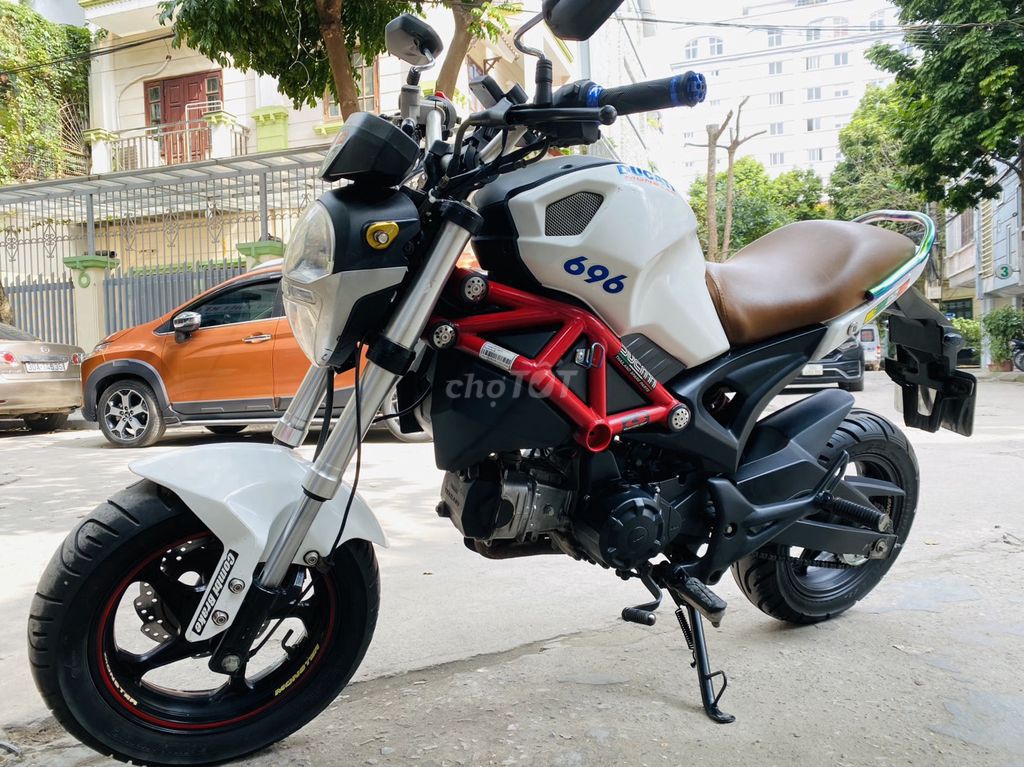 DUCATI MINI 110CC TRẮNG MÁY ZIN