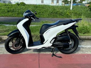 SH 125 màu trắng đen mới kemg 43AD -022.02