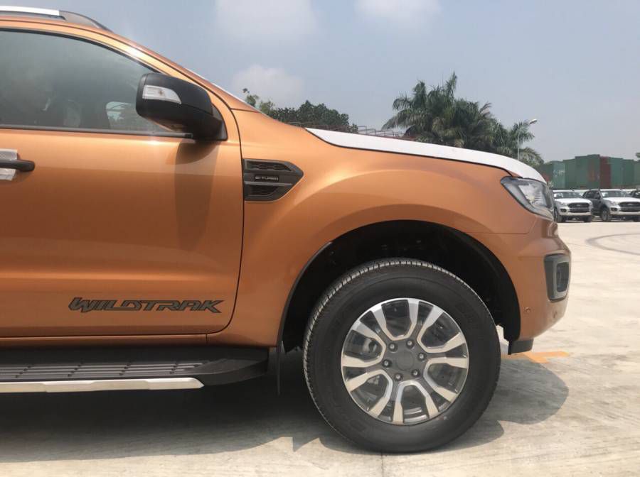 Ban Ford Ranger Wildtrak 2.0L 2019 moi - Lien he: 0868046262