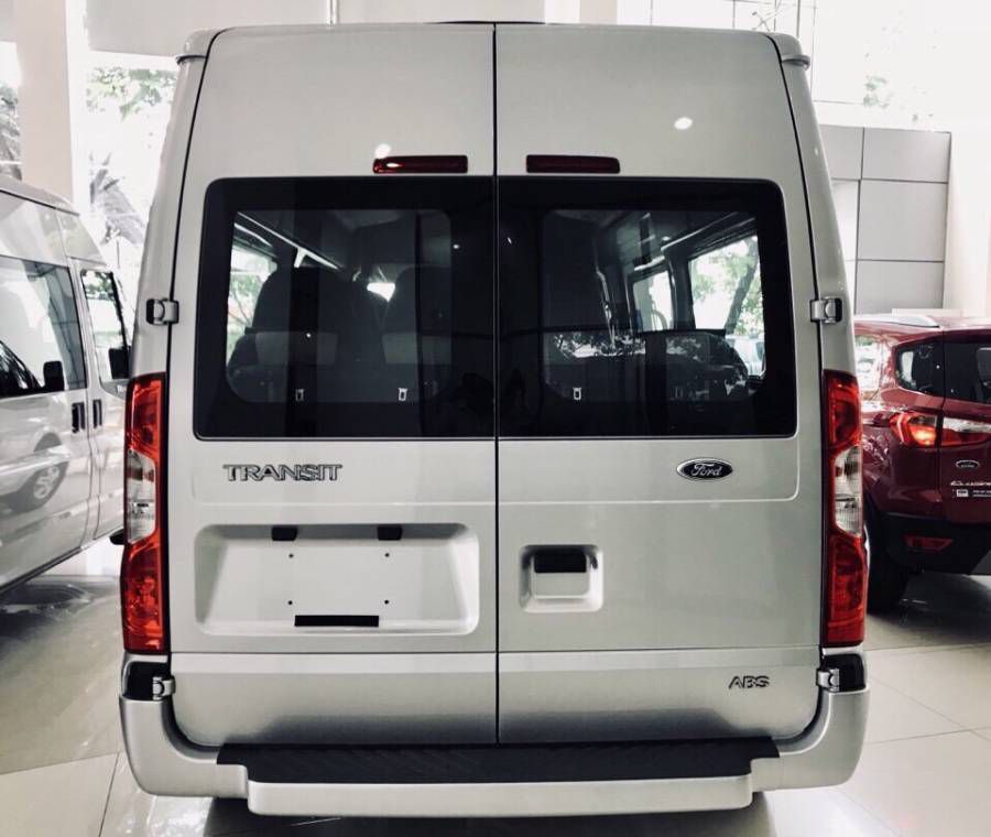 Ban Ford Transit SVP 2019 moi Du mau giao ngay LH:0827707007