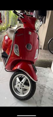 Đi định cư nước ngoài bán gấp xe Vespa