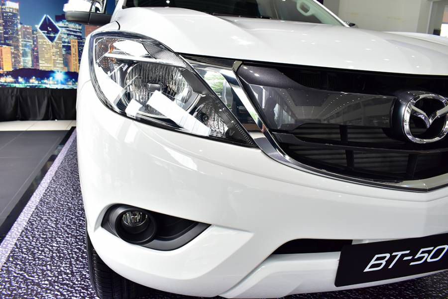 Ban Mazda BT-50 Facelift 2019 moi Binh Duong