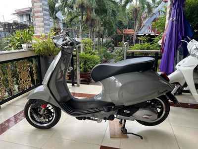 Vespa Sprint 5/2023. Iget . Dán keo nguyên chiếc