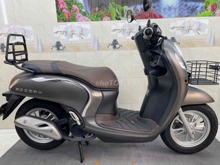 scoopy vàng nhám khoá smartkey 2023