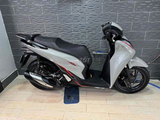 Honda SH 125 date 2023 xám Xi măng Bstp