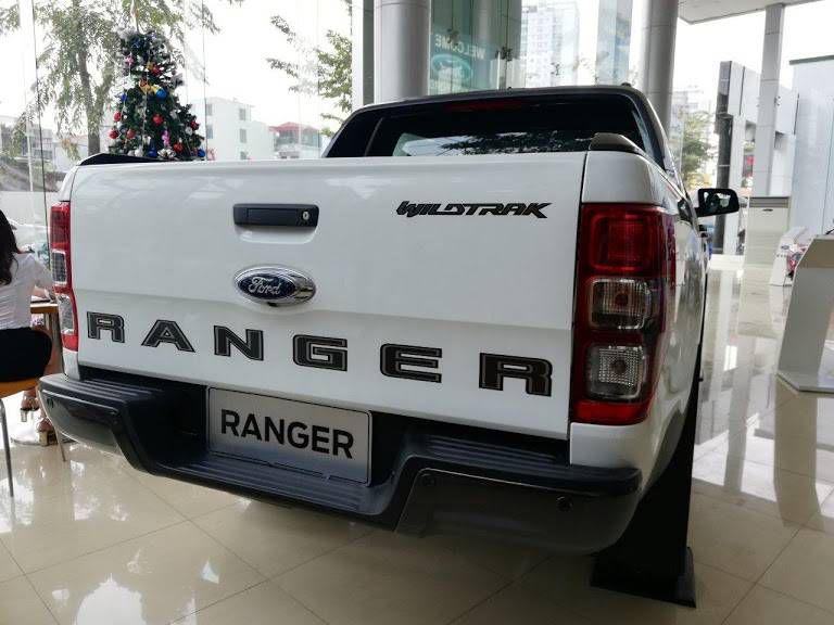 Ban Ford Ranger Wildtrak 2.0 biturbo 2019 moi giao xe tai Phu Tho LH:0941921742