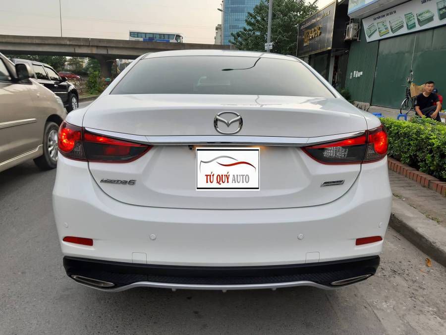 Ban Mazda 6 2.0AT 2016 cu Ha Noi