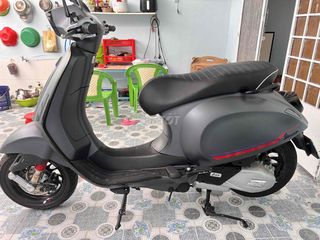 VESPA sprint 2023 - màu xám hottt