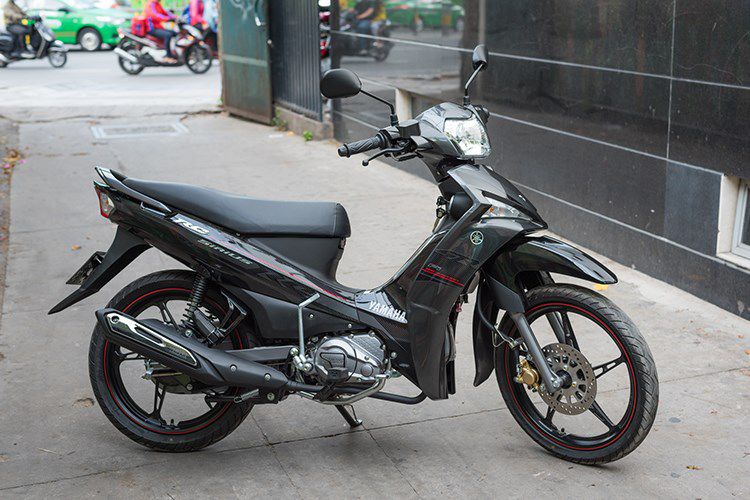 Yamaha Sirius 2017 gia 23,2 trieu "doi thu" Honda Blade tai VN