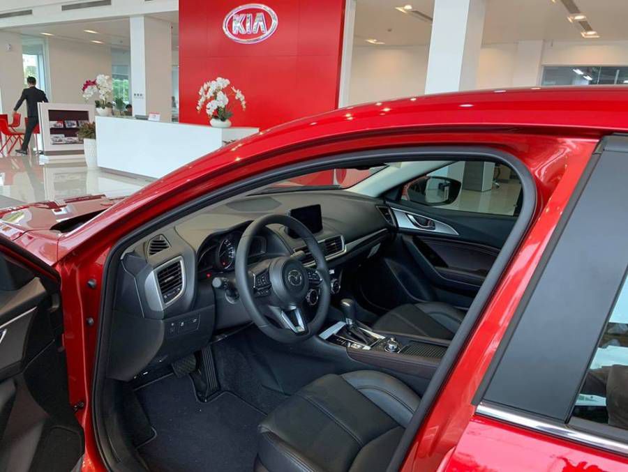MAZDA 3 2019 MAZDA Thai Binh uu dai len toi 25 trieu ++,phu kien chinh hang,du mau giao ngay!! Hotline:0915773663