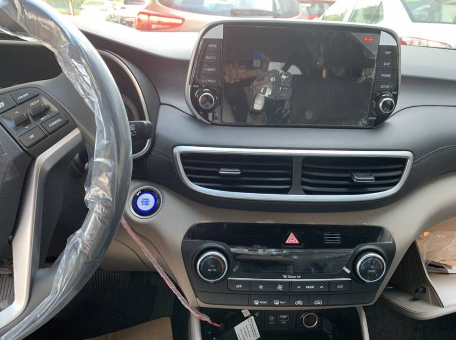 Hyundai Tucson 2019 Da Nang, Ho tro vay 80% xe, Xe co san giao ngay. Lien he: Linh - 0911.307.988 - 0905.59.89.59