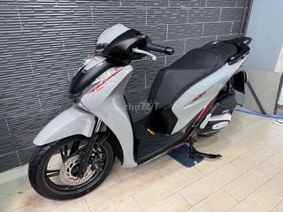 Honda SH 125 date 2023 xám Xi măng Bstp