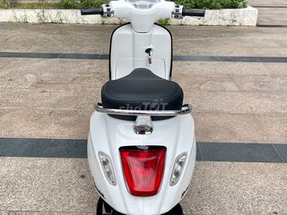 Vespa sprint 3Vie giá chuẩn xe như hình