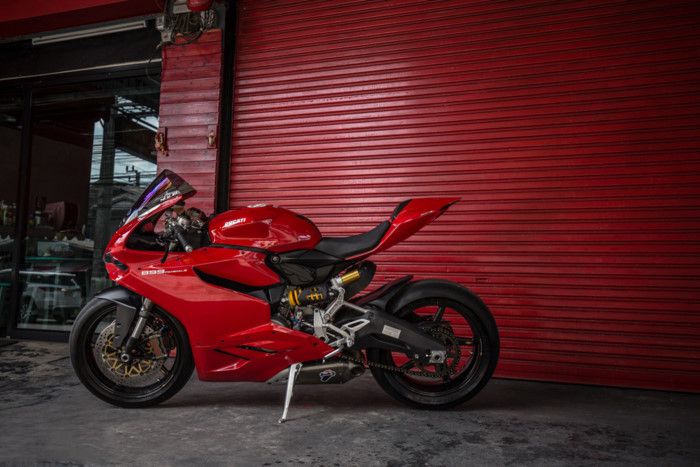 Ducati 899 Panigale độ chất với cặp mâm sợi carbon BST ảnh 8