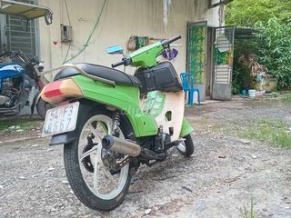 Xe Max Nhật Kawasaki màu xanh mới 90%