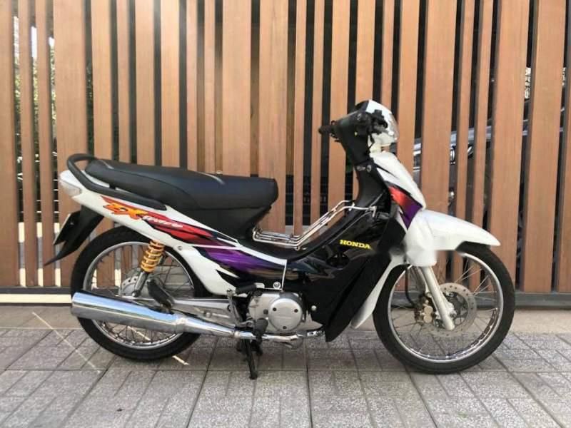 Honda Wave zx 205 trắng đen bstp chính chủ ở TPHCM giá 18.8tr MSP 