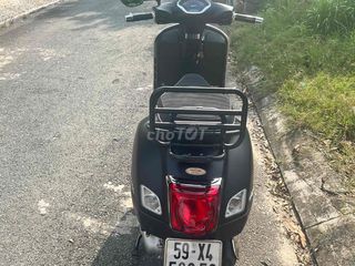 Vespa GTS 150 2022