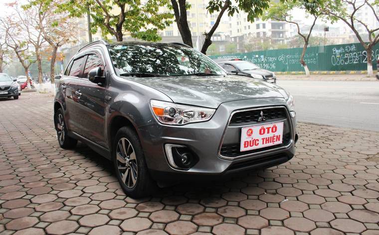 Ban Mitsubishi Outlander Sport 2.0AT 2015 cu Ha Noi