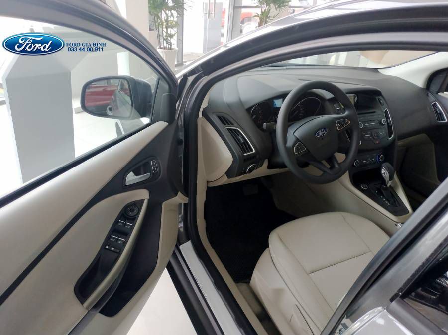 FOCUS GIAM GIA SOC SUMMER SALE TANG TRUOC BA, TANG PHU KIEN FULL, GIAO XE NGAY