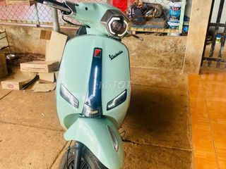 Xe tay ga 50 cc còn mới két sơn zin bóng màu