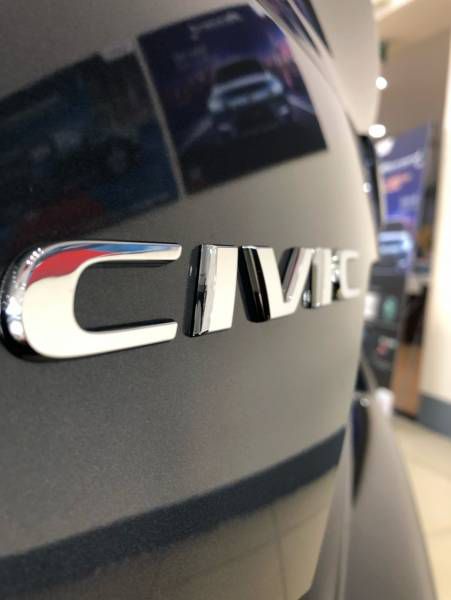 Honda Civic 1.8E New 2019 [Honda O To Binh Duong] - [Co Xe Giao Ngay] - [Gia Tot Nhat Binh Duong]