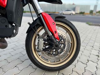 Cần bán Ducati Hyper motard 821