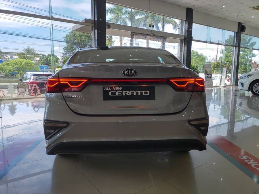 Kia Cerato Deluxe 2019-giảm giá tiền mặt/tặng bảo hiểm thân xe-Liên hệ PKD Kia Biên Hòa 0933293303