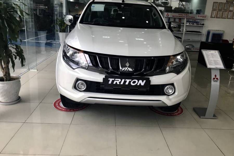 Giao xe ngay duy nhat tai Da Nang chi voi 555.5 trieu Mitsubishi triton, LH : 0974 064 605