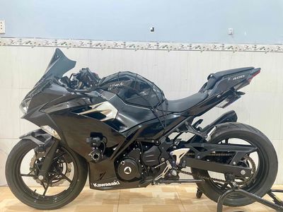 Cần bán Ninja400 dki 2019 1 chủ bao kí odo 1v8