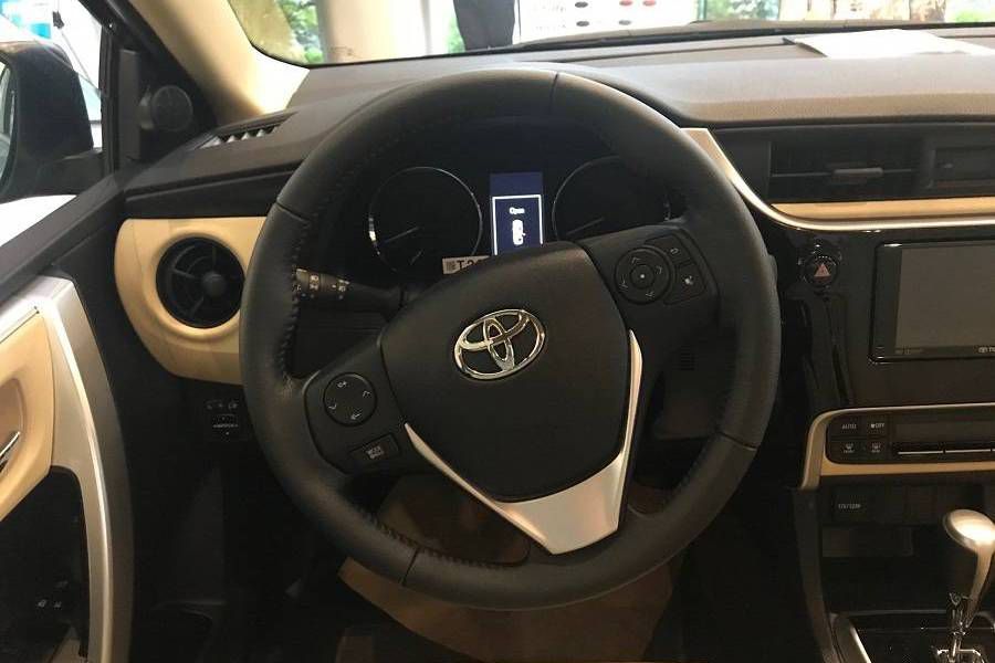Toyota My Dinh ban Altis 1.8G 2019, Du mau,giao xe ngay, HO TRO BANK 90% gia tri XE, LH:0963393983