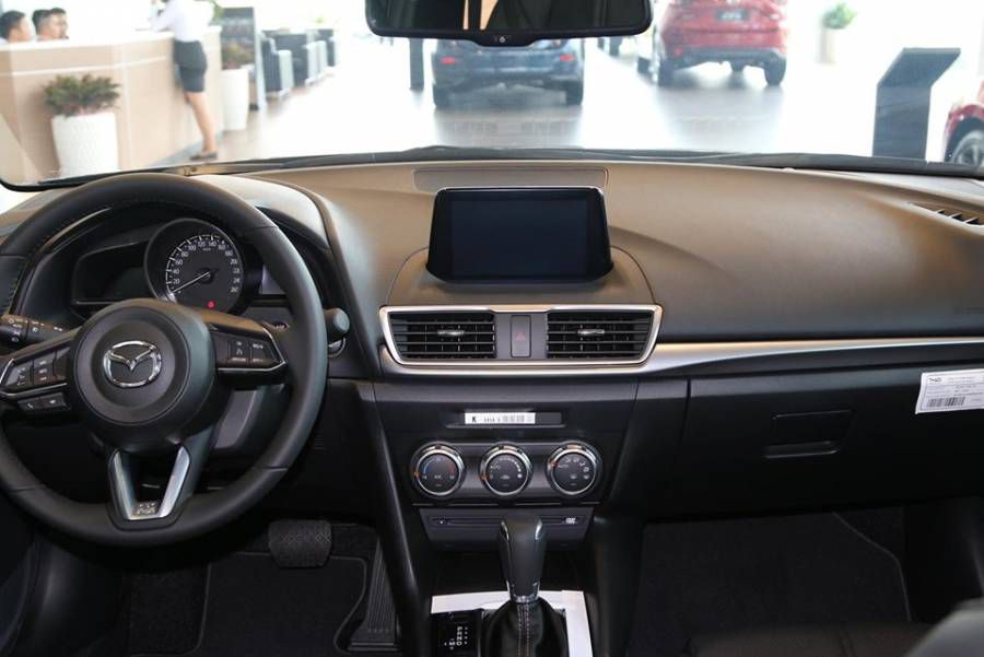 MAZDA 3 2019 MAZDA Thai Binh uu dai len toi 25 trieu ++,phu kien chinh hang,du mau giao ngay!! Hotline:0915773663