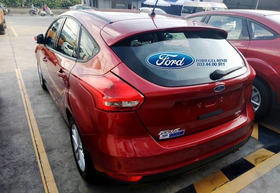 FOCUS GIAM GIA SOC SUMMER SALE TANG TRUOC BA, TANG PHU KIEN FULL, GIAO XE NGAY