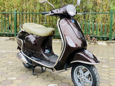 Piaggio Vespa LX 125 máy 3VIE nâu xe đẹp